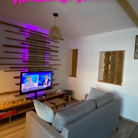 Au Coeur Du Senechal Apartman Marquise Kültér fotó