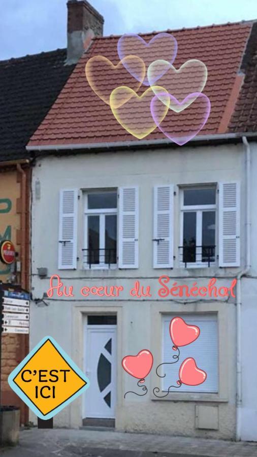 Au Coeur Du Senechal Apartman Marquise Kültér fotó